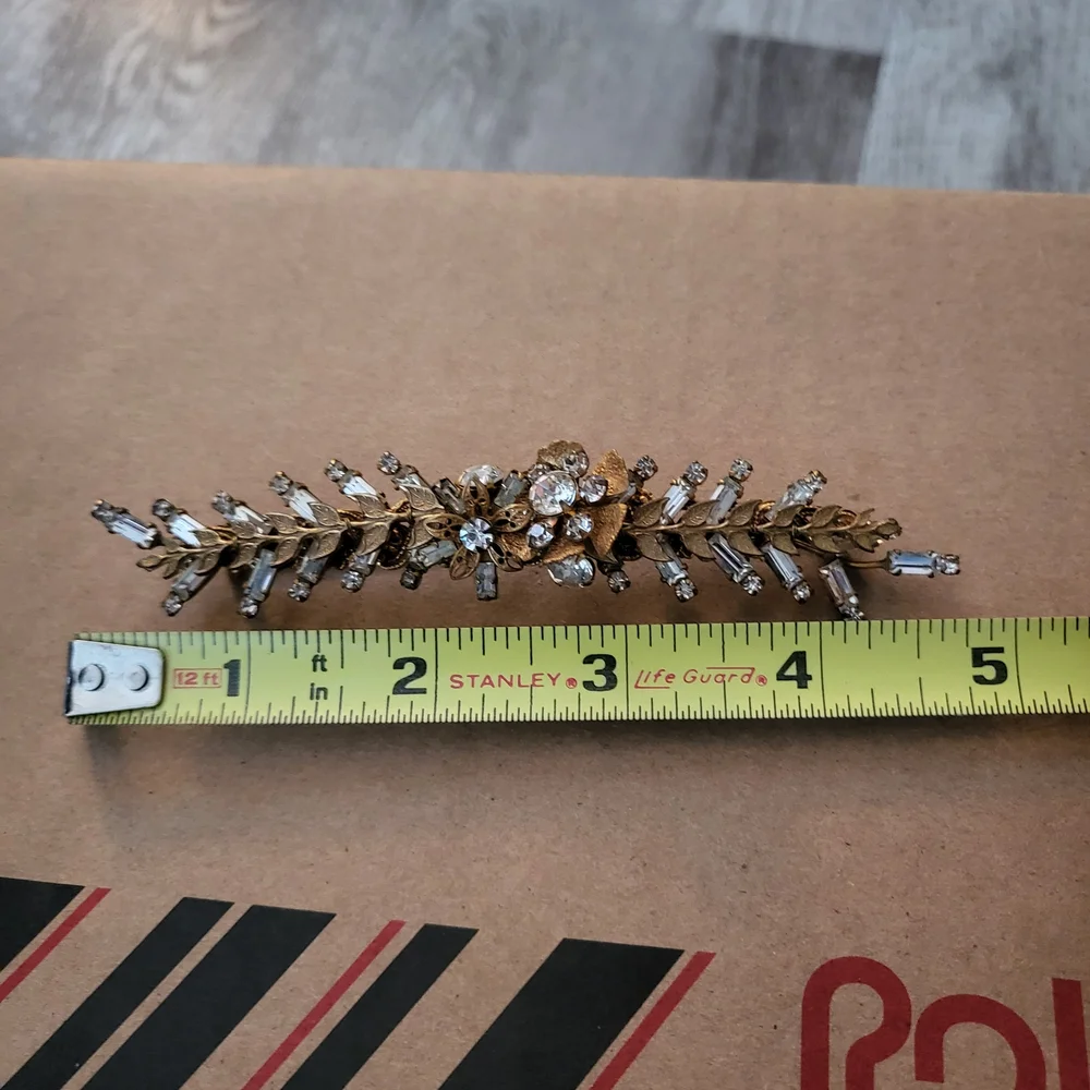 Vintage Gold‎ Tone with Rhinestones Brooch